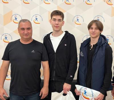 Алексей Варнаков, Руслан Салихов и Владислав Саморуков